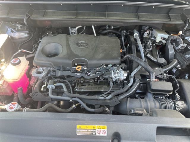 Used 2024 Toyota Highlander Platinum FWD image 34