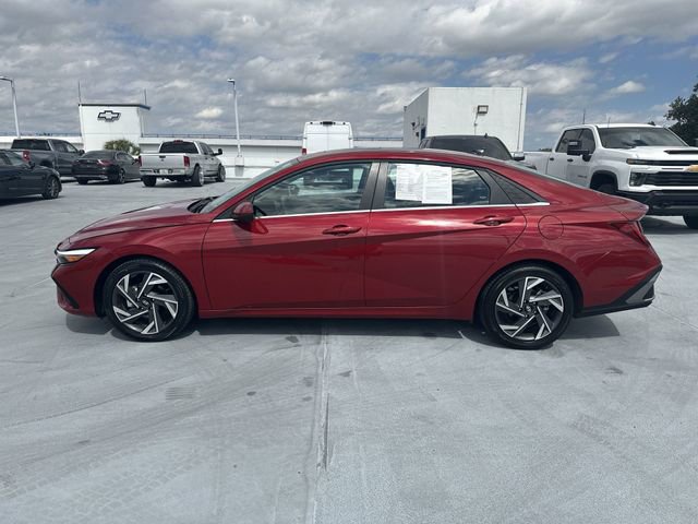 Used 2025 Hyundai Elantra SEL FWD image 30