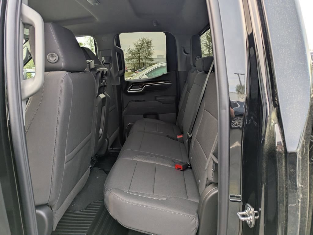 New 2026 GMC Sierra 1500 SLE w/ X31 Off-Road Package AWD/4WD image 12