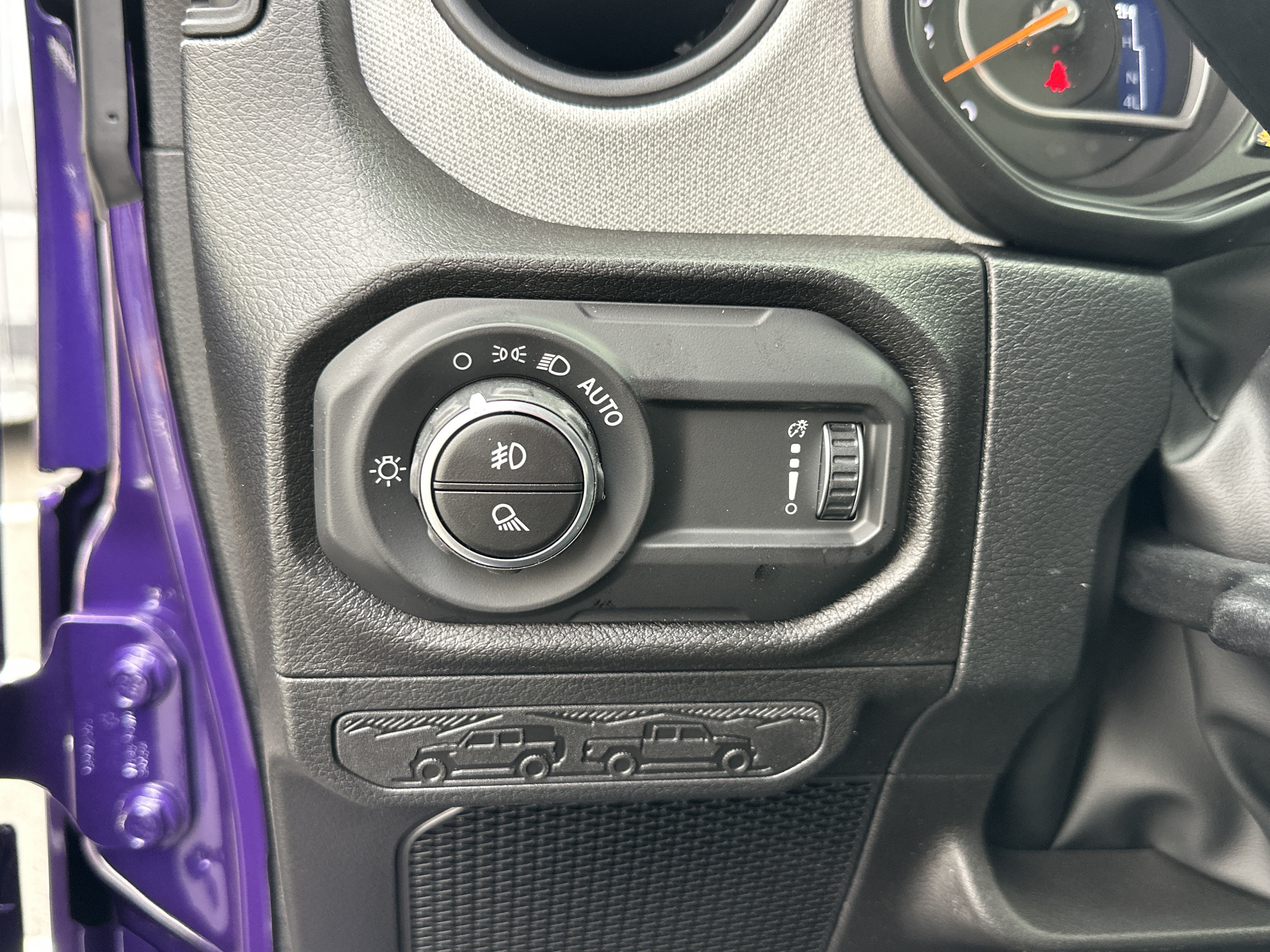 New 2026 Jeep Gladiator Sport AWD/4WD image 10