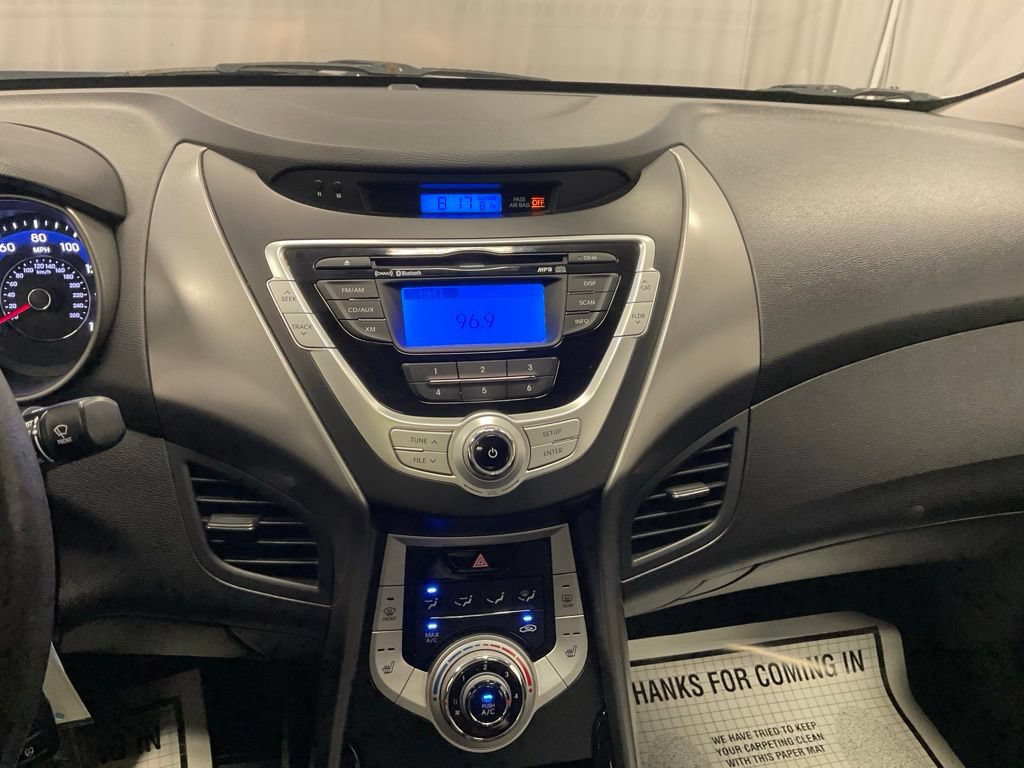 Used 2012 Hyundai Elantra Limited FWD image 12