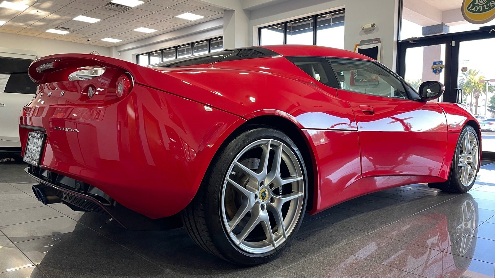 Used 2010 Lotus Evora image 8
