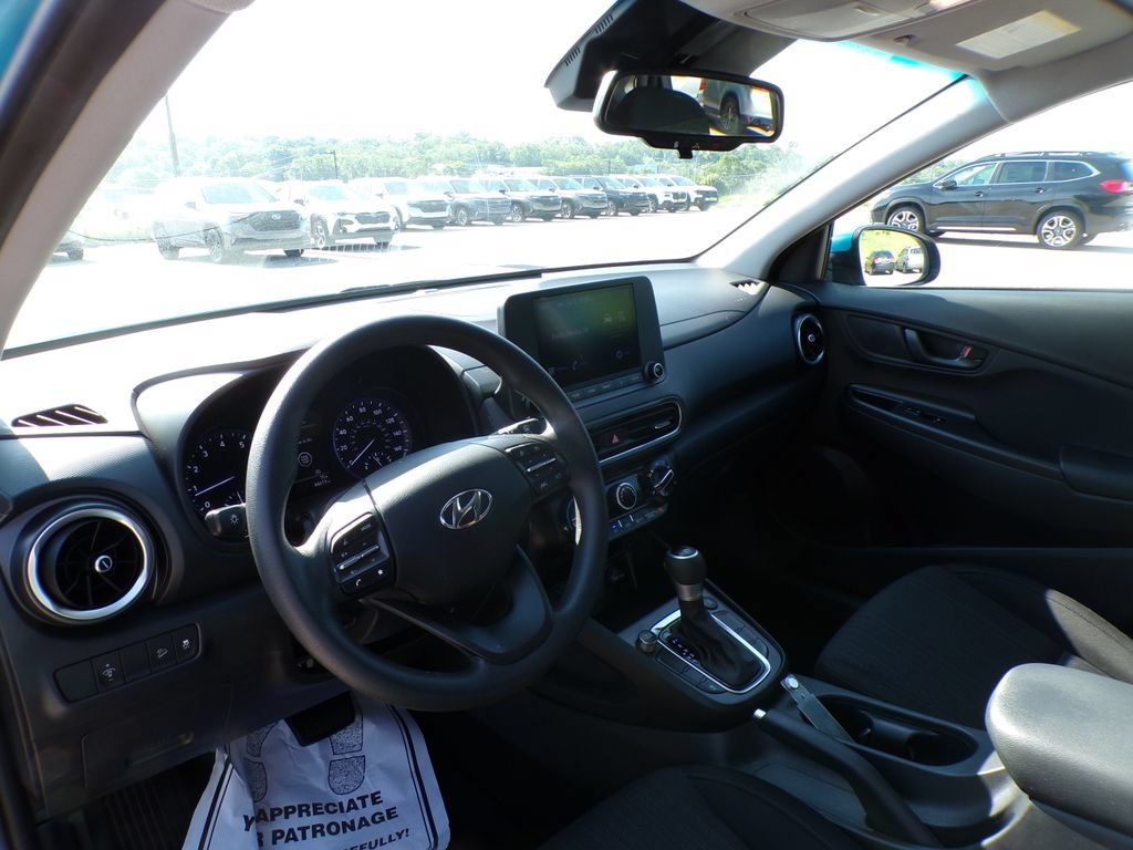 Certified 2022 Hyundai Kona SEL AWD/4WD image 11