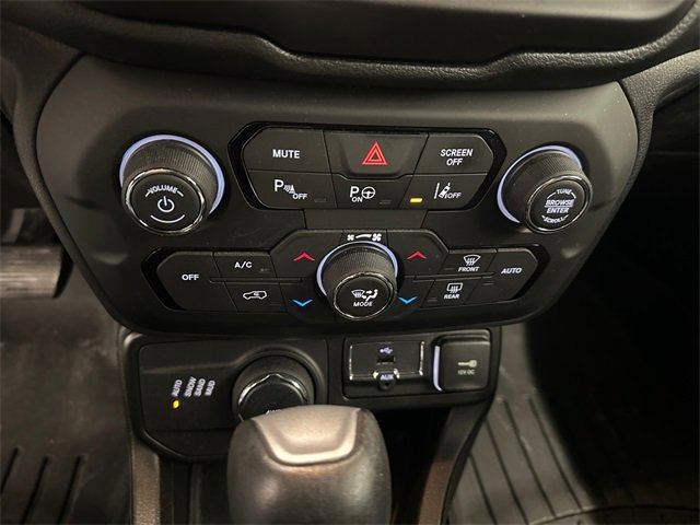 Used 2020 Jeep Renegade Altitude image 32