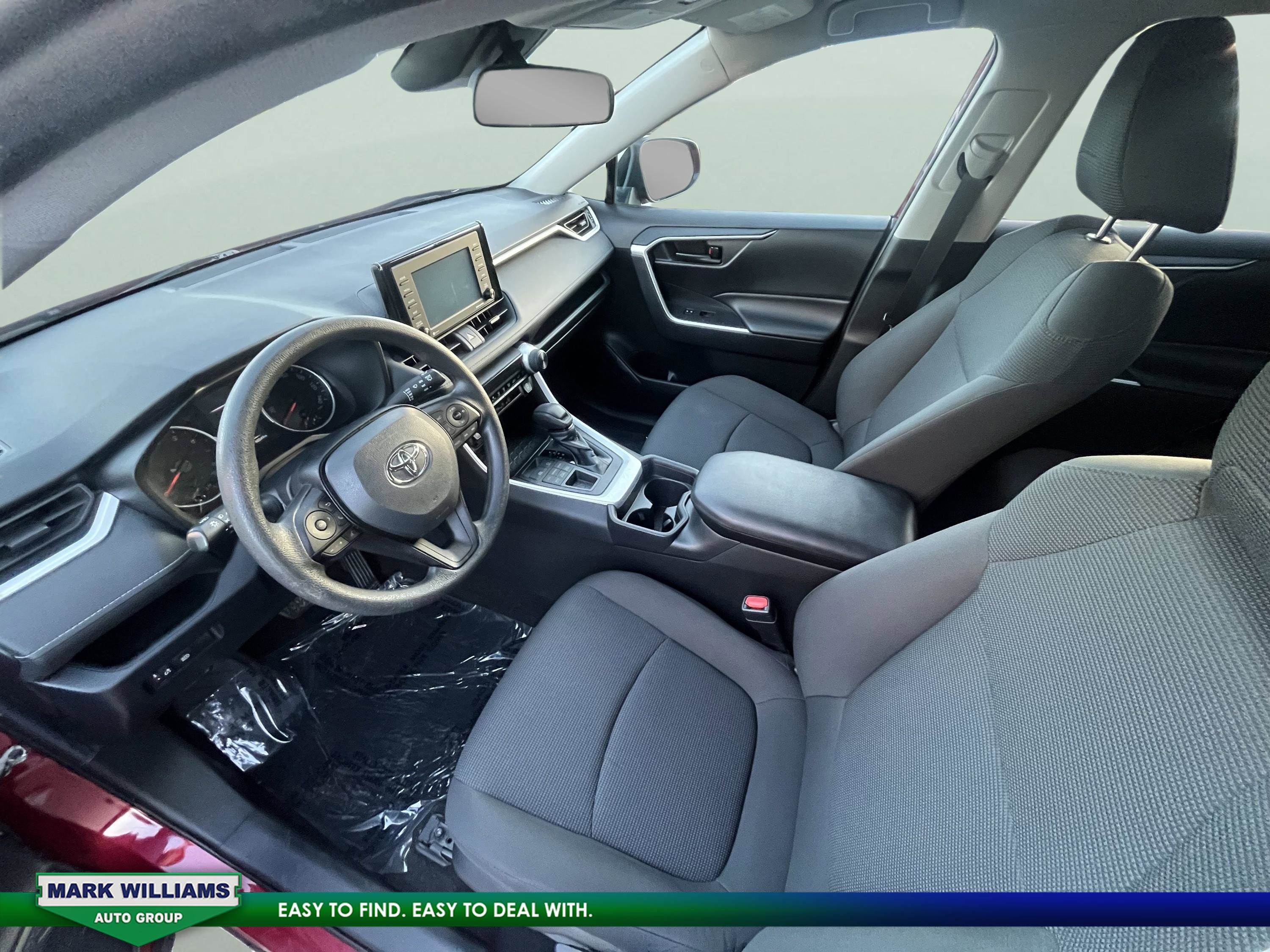 Used 2020 Toyota RAV4 LE image 25