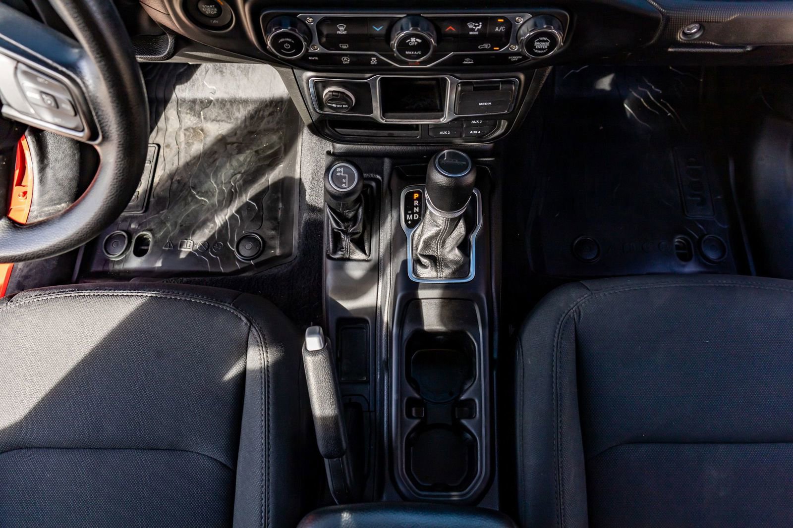 Used 2022 Jeep Gladiator Sport image 27