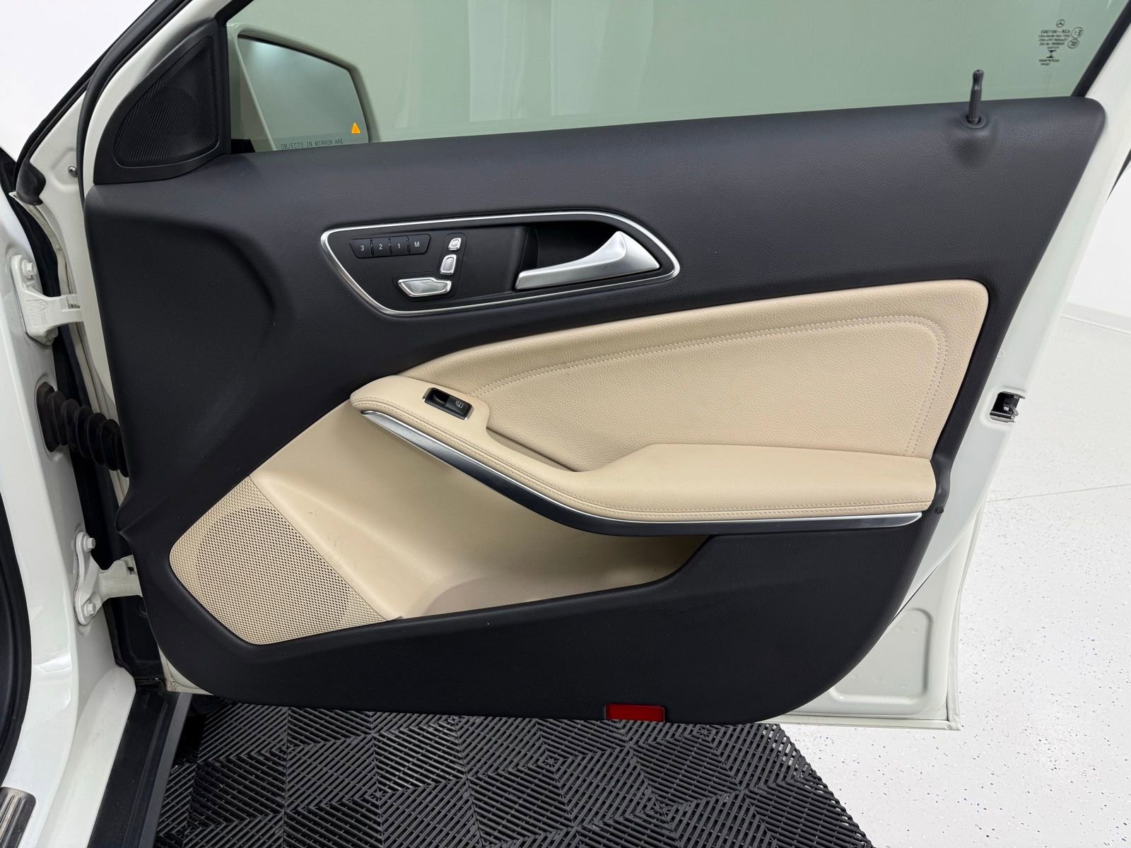 Used 2018 Mercedes-Benz GLA 250 image 33