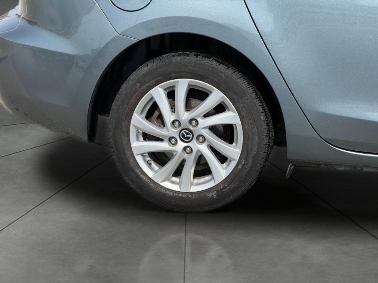 Used 2013 MAZDA MAZDA3 i Touring image 8