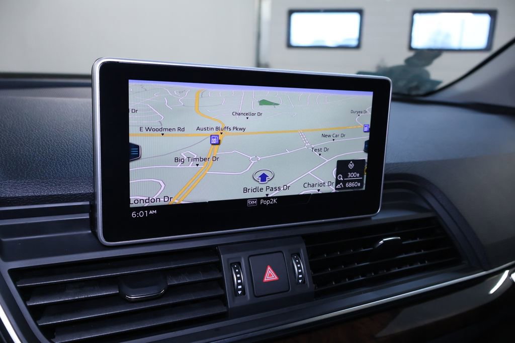 Used 2018 Audi Q5 2.0T Premium Plus w/ Premium Plus Package image 38