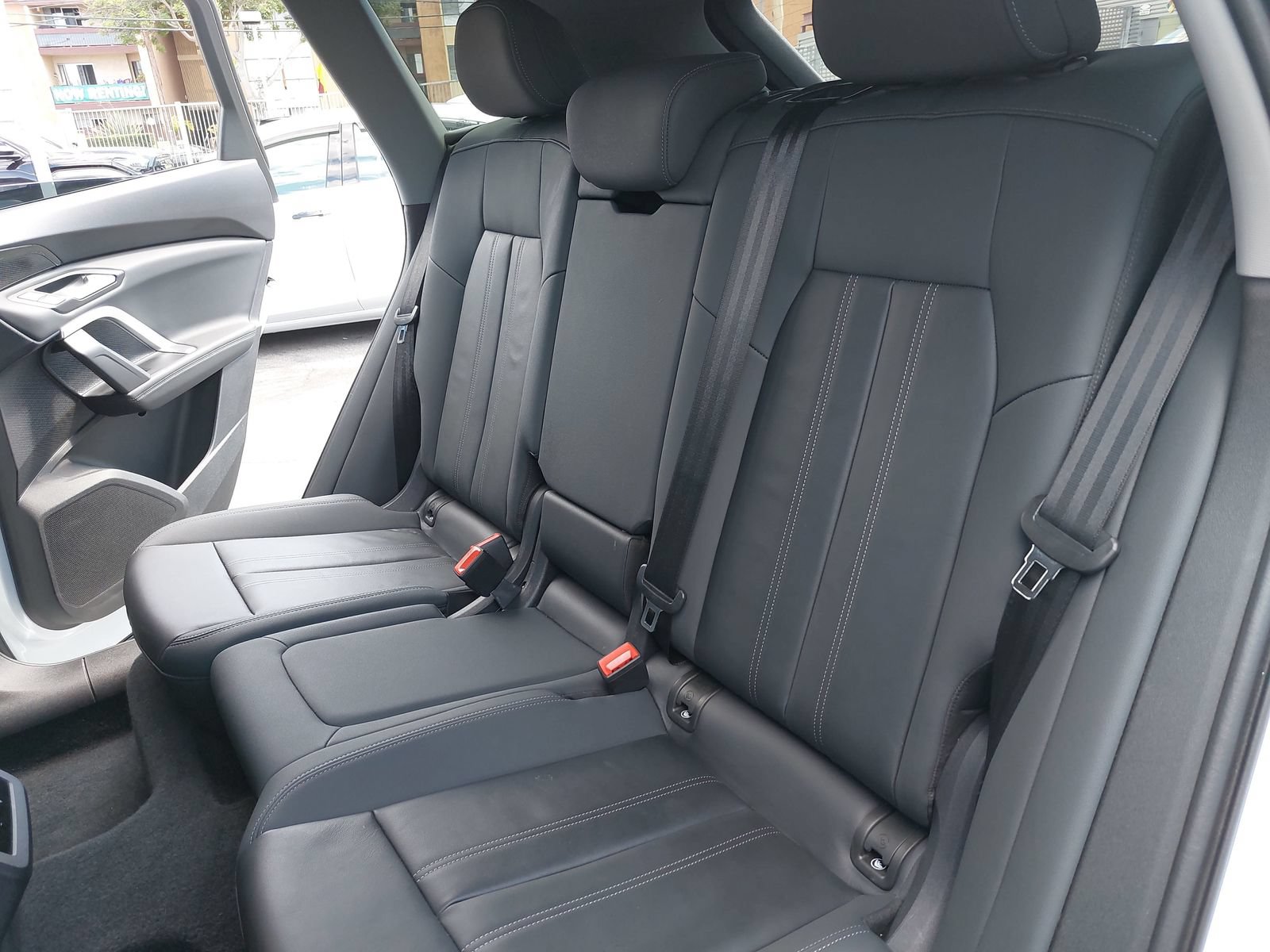 Used 2025 Audi Q5 Premium w/ Convenience Package AWD/4WD image 14