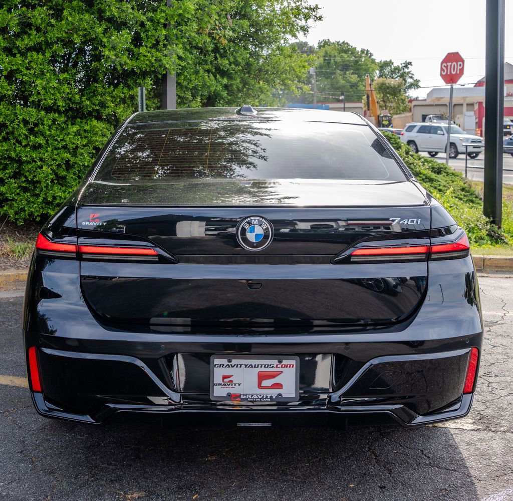 Used 2023 BMW 740i RWD image 26