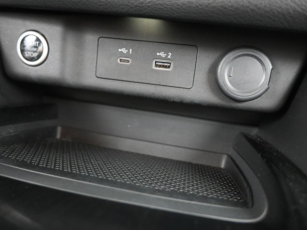 Used 2022 Nissan Rogue SV image 15