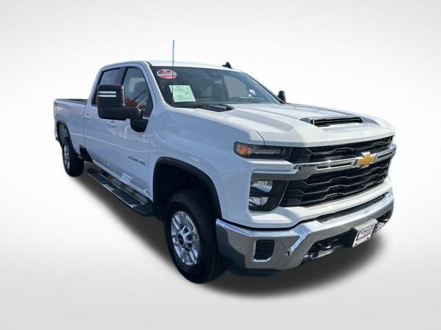 Used 2024 Chevrolet Silverado 2500 LT image 8