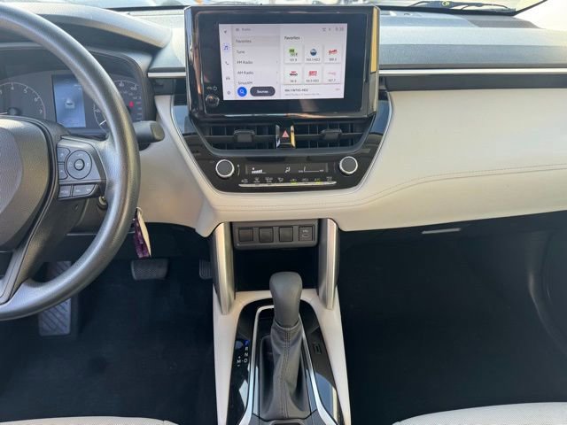 Used 2023 Toyota Corolla Cross L image 17