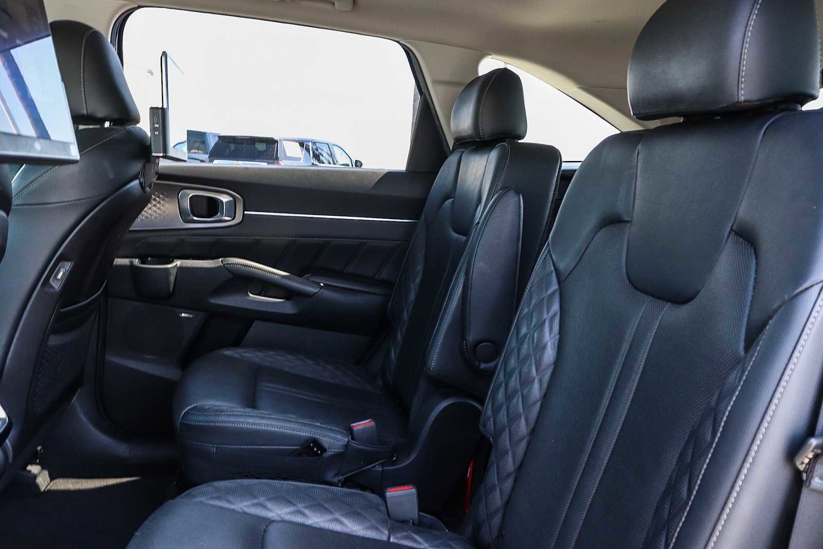 Used 2022 Kia Sorento SX image 22