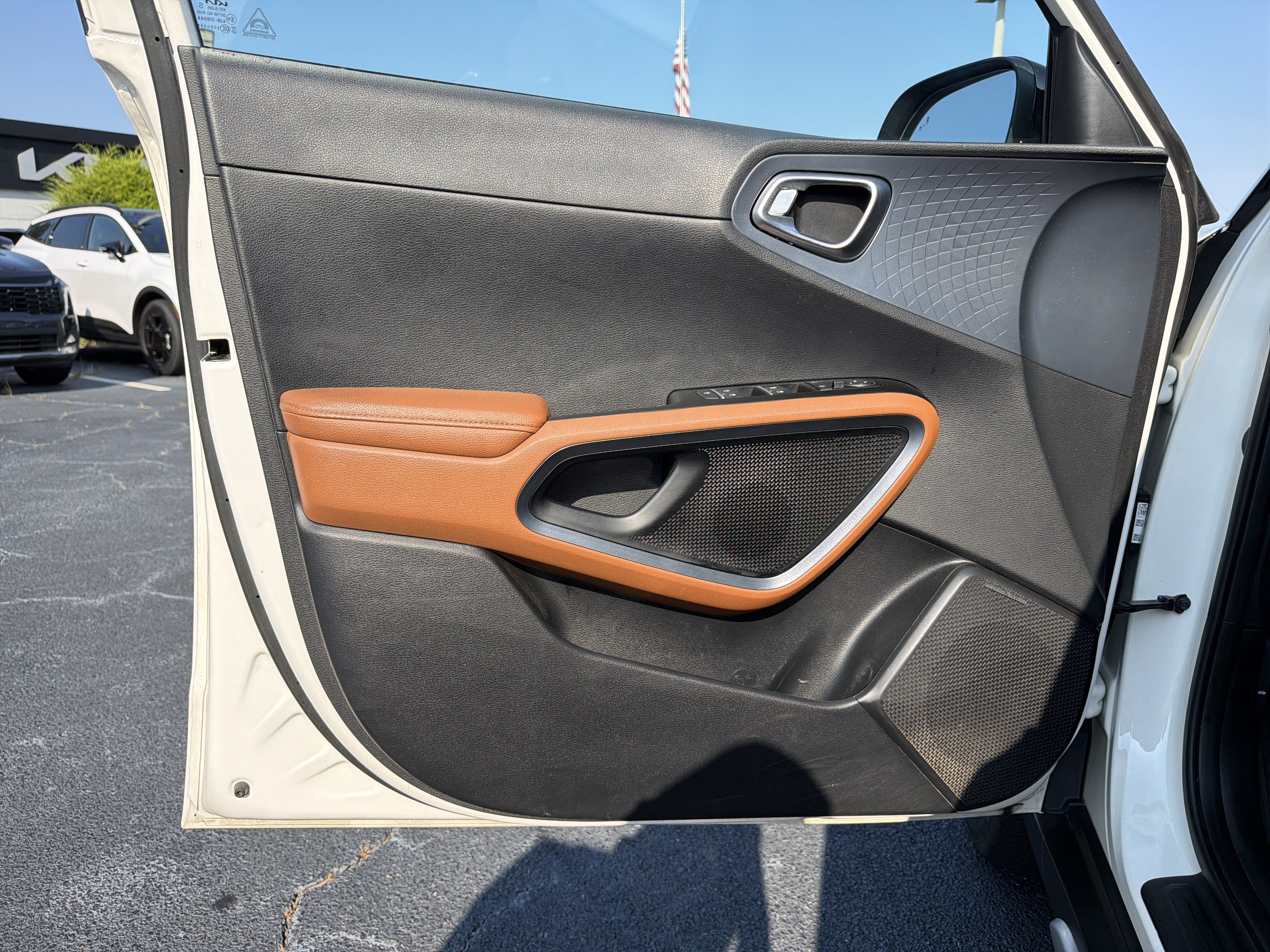 Used 2025 Kia Soul EX FWD image 8