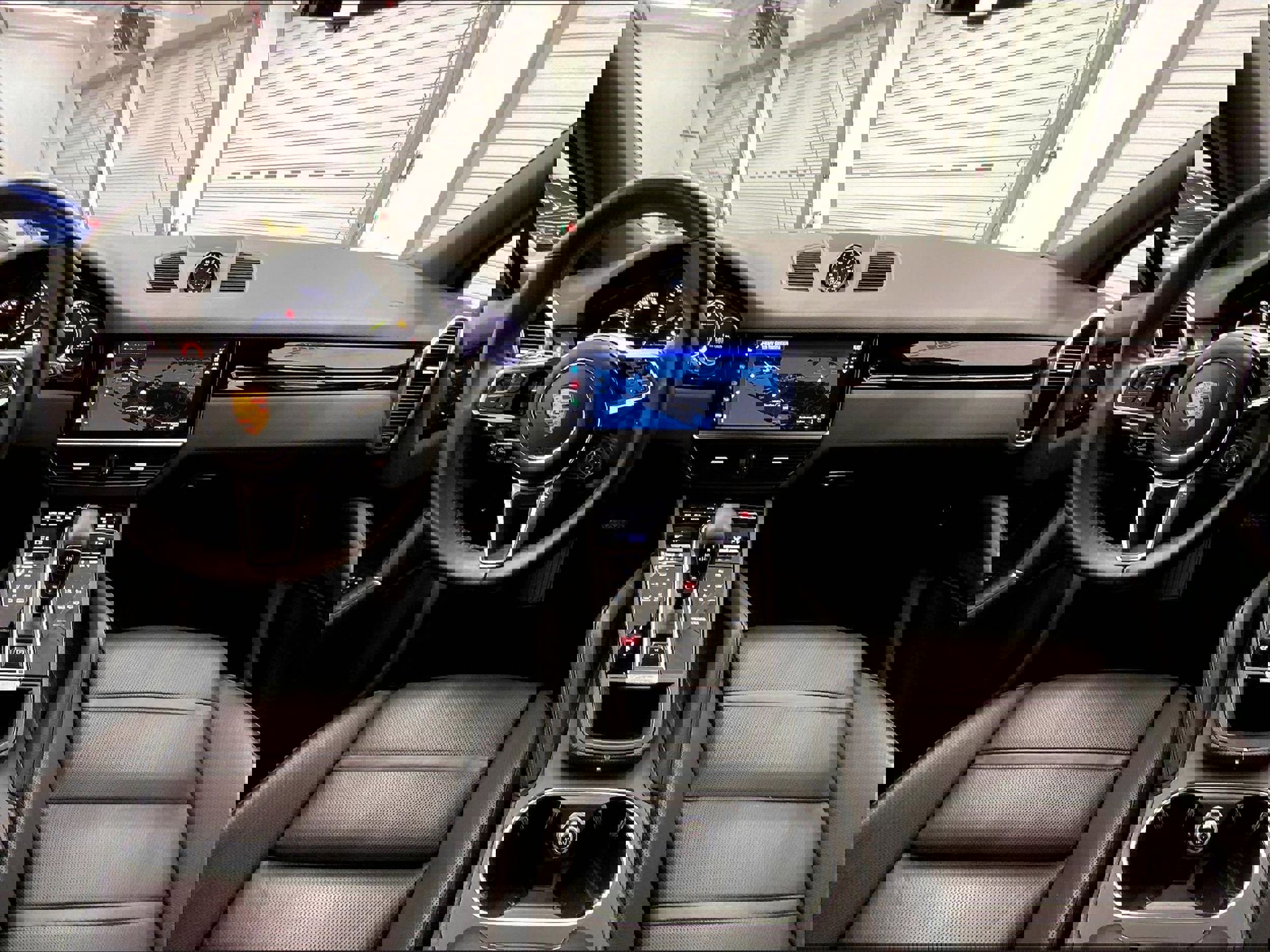 Used 2022 Porsche Cayenne E-Hybrid image 14