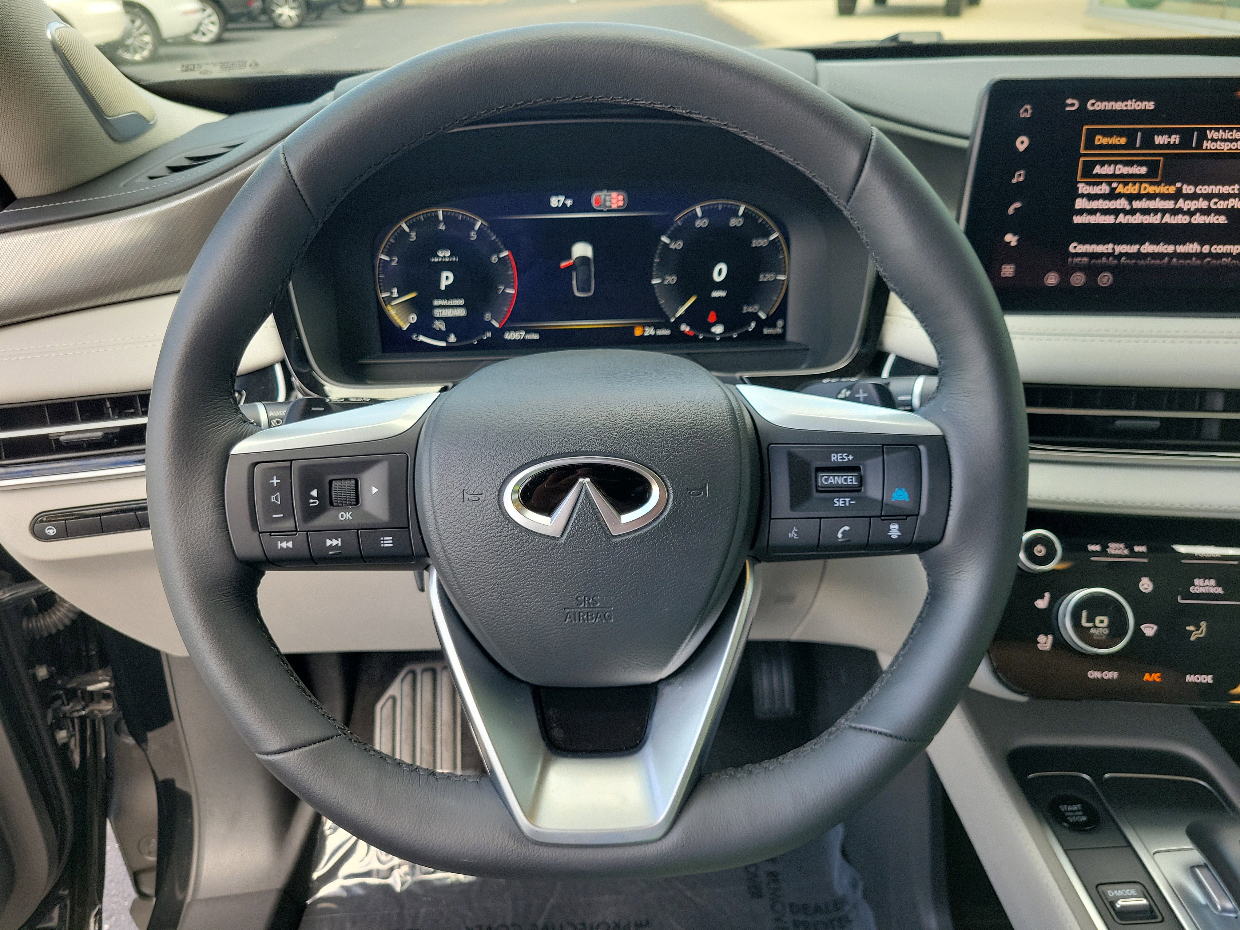 Certified 2026 INFINITI QX60 Luxe w/ Cargo Package FWD image 31