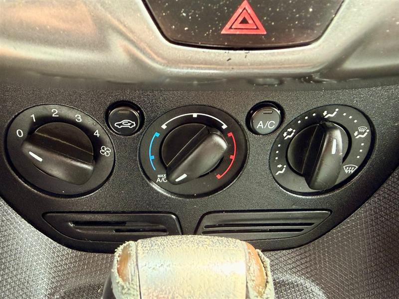 Used 2018 Ford Transit Connect XL FWD image 28