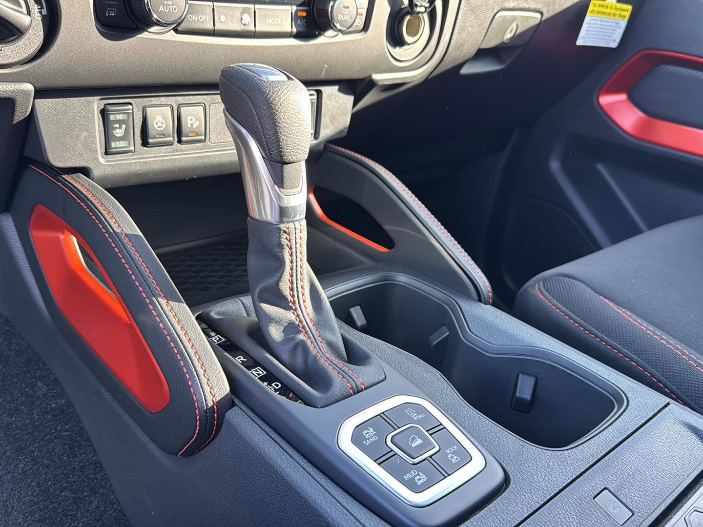 New 2026 Nissan Frontier PRO-4X w/ Pro-4x Convenience Package image 25