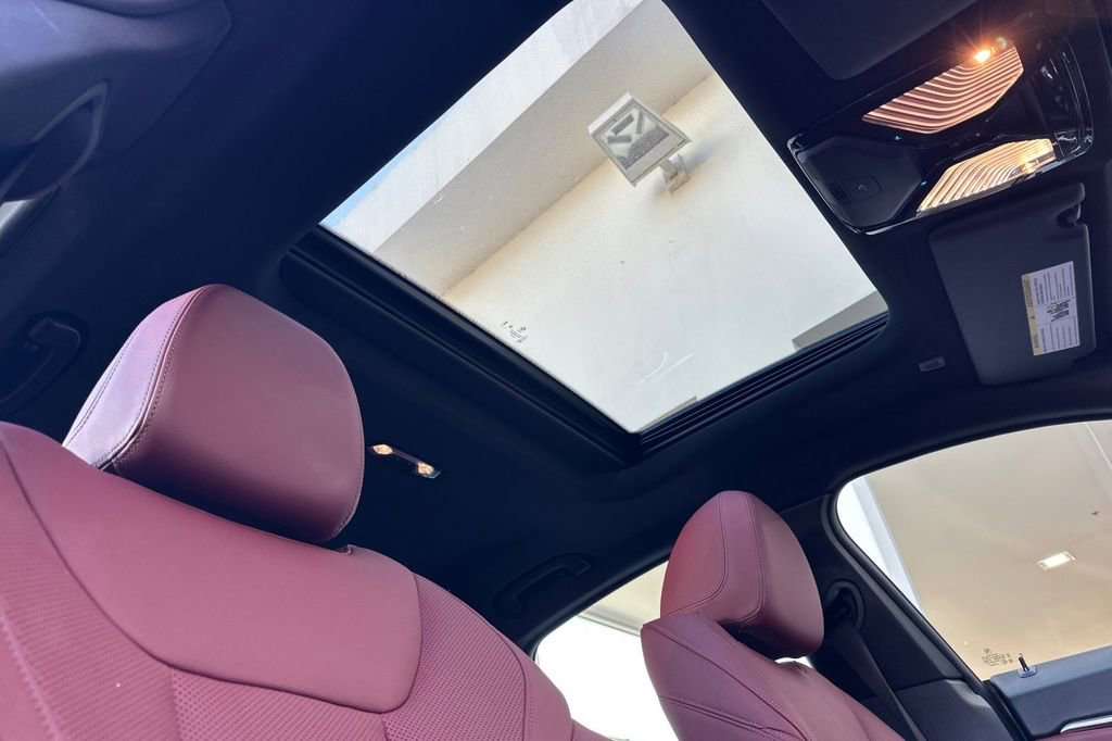Used 2024 BMW i4 eDrive35 image 17