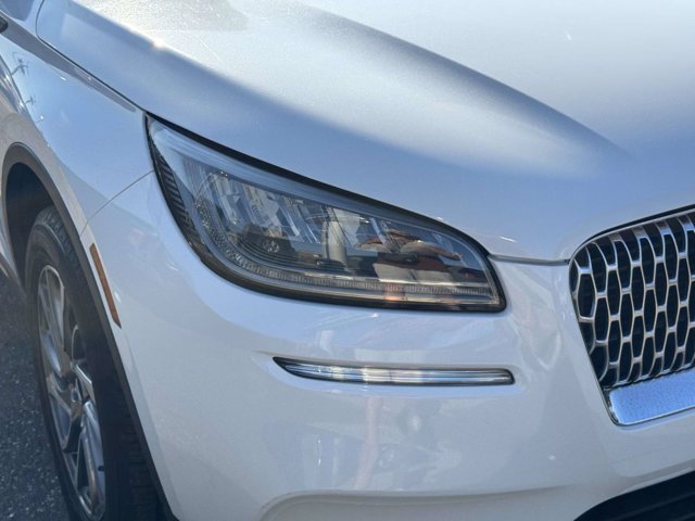 Used 2022 Lincoln Corsair AWD w/ Equipment Group 101A image 5