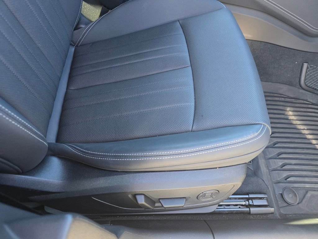 Certified 2025 Audi A6 Premium Plus w/ Premium Plus Package image 28