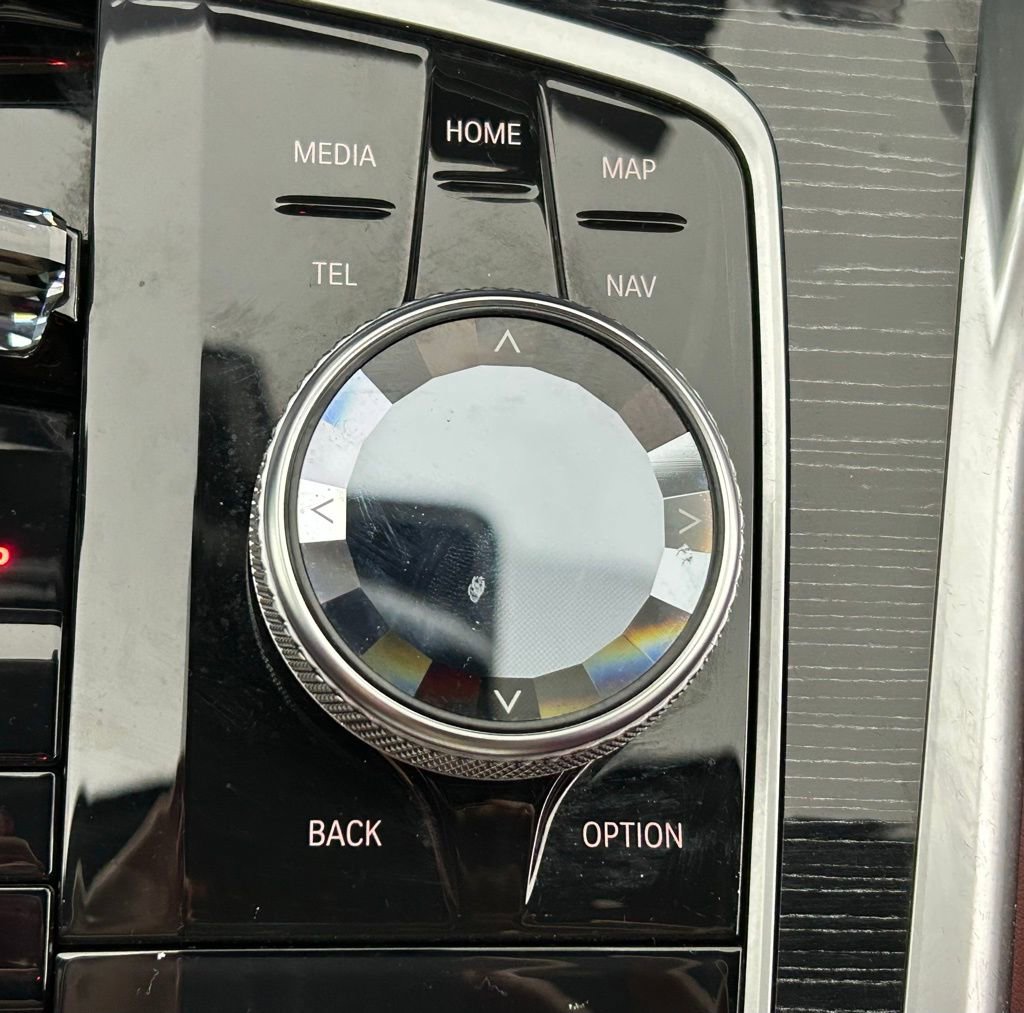 Used 2024 BMW X6 xDrive40i w/ Executive Package image 20