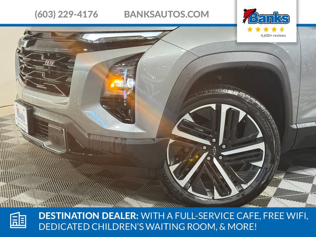 New 2026 Chevrolet Equinox RS w/ Convenience Package III AWD/4WD image 3