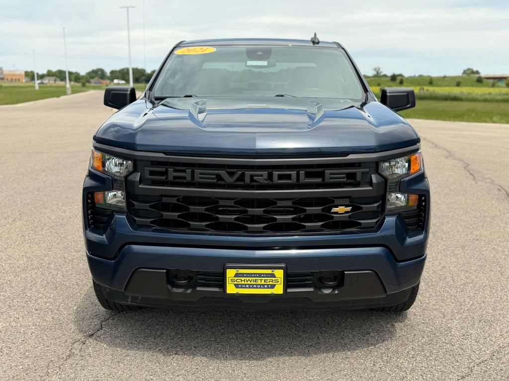 Used 2023 Chevrolet Silverado 1500 Custom AWD/4WD image 2