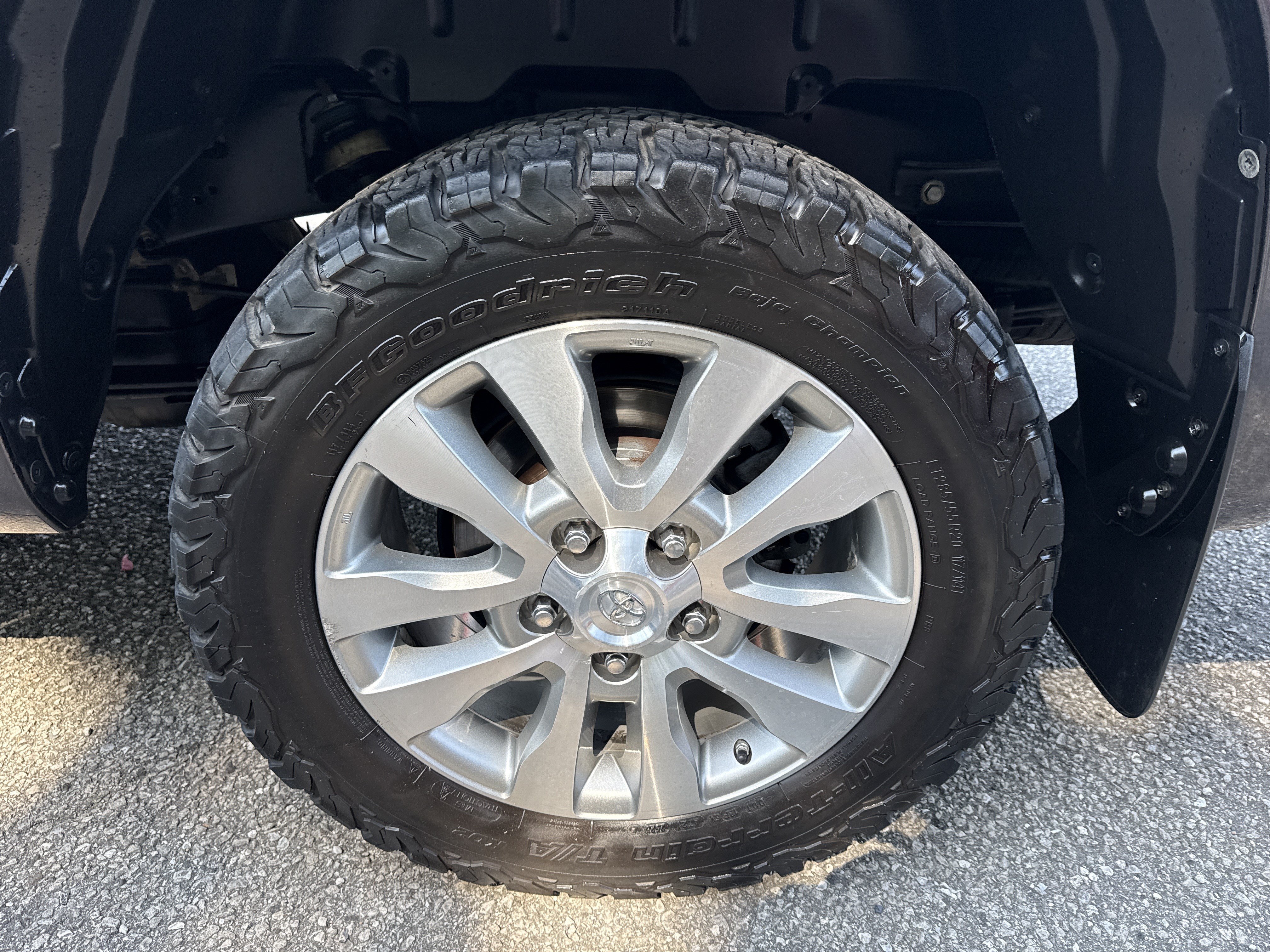 Used 2014 Toyota Tundra Limited AWD/4WD image 18