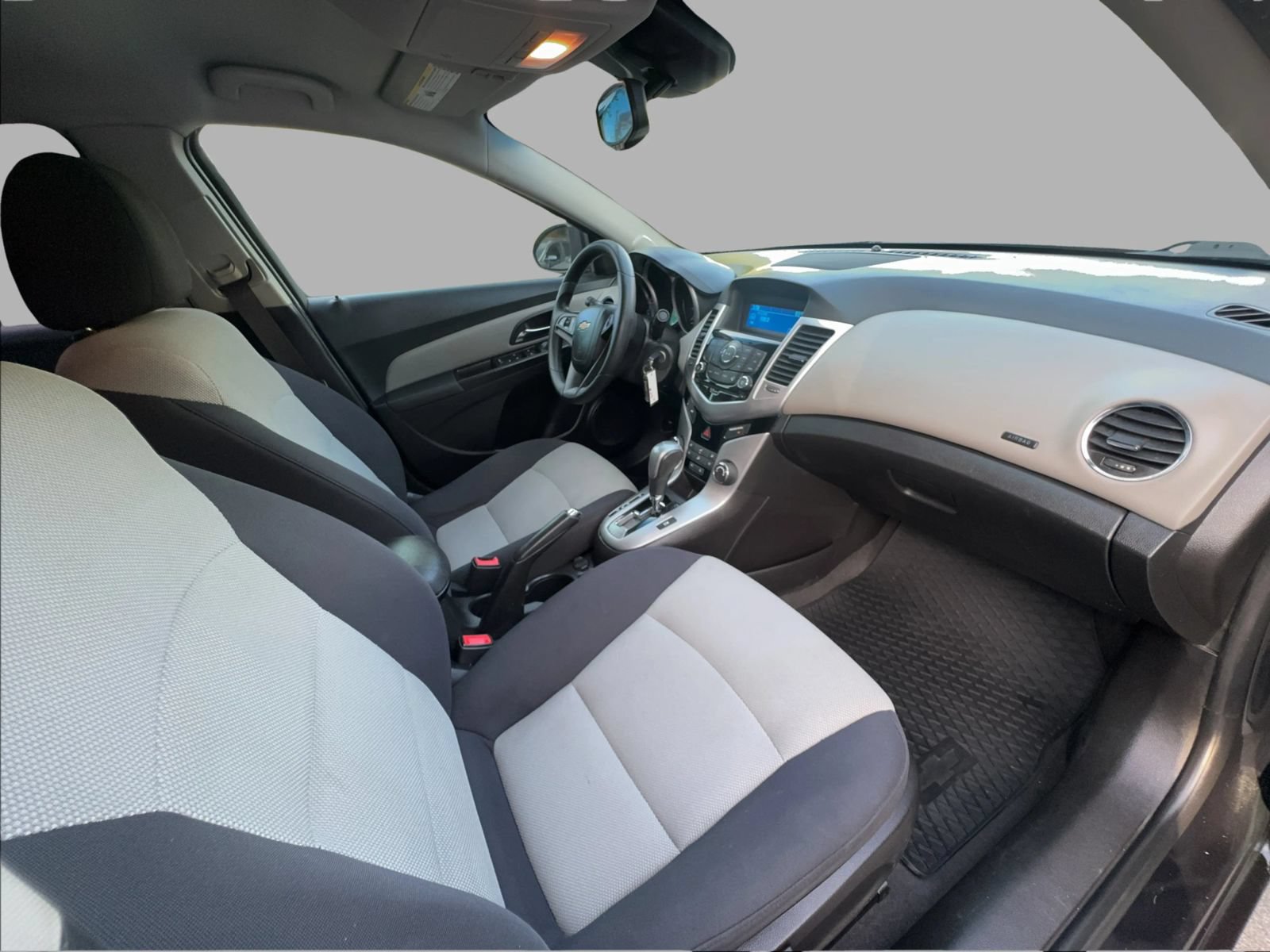 Used 2015 Chevrolet Cruze LS FWD image 31