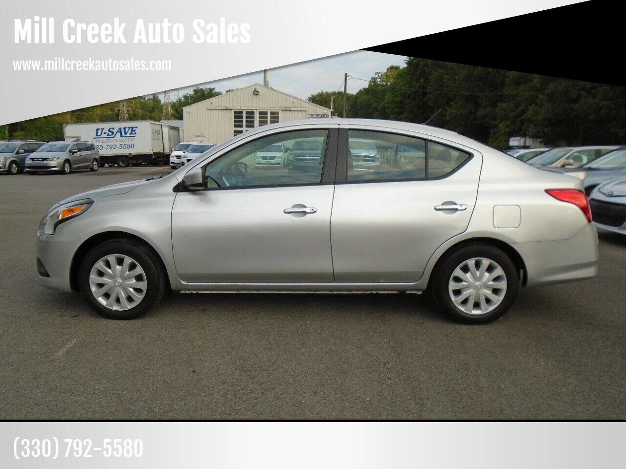 Used 2019 Nissan Versa SV image 1