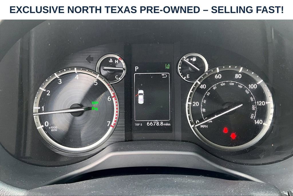 Used 2022 Lexus GX 460 w/ Accessory Package AWD/4WD image 29