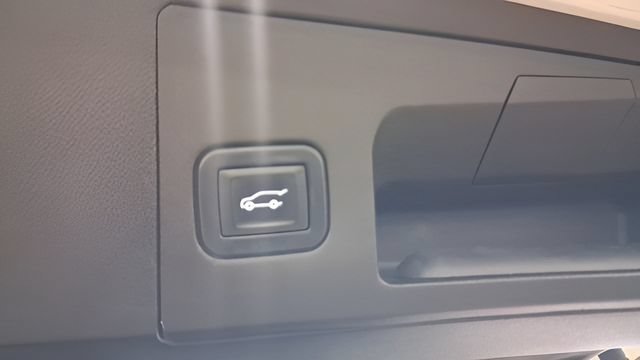 Used 2022 Cadillac XT5 Sportv w/ Technology Package AWD/4WD image 34