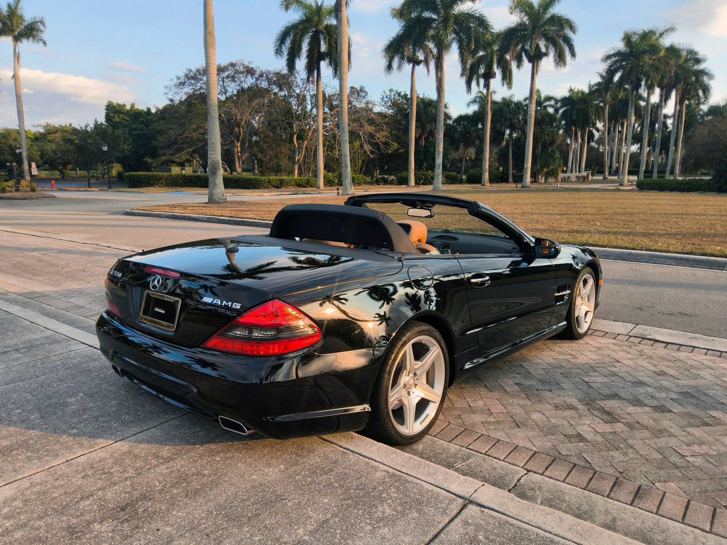 Used 2012 Mercedes-Benz SL 550 image 15
