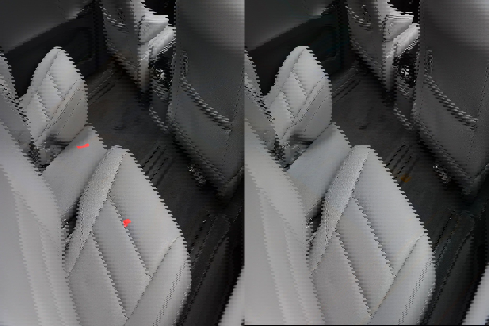 Used 2020 Toyota Sienna XLE image 15