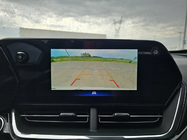Used 2026 Chevrolet Trax RS FWD image 14