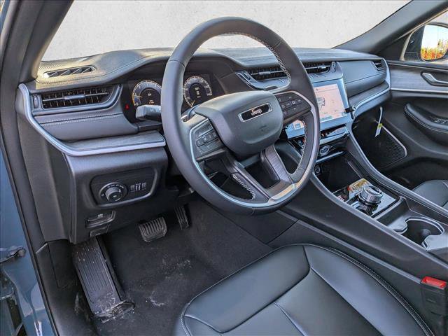 New 2026 Jeep Grand Cherokee Limited w/ Limited Altitude Package image 3