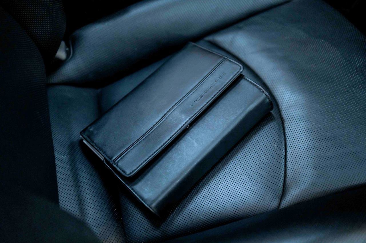 Used 2011 Porsche 911 Turbo S image 46