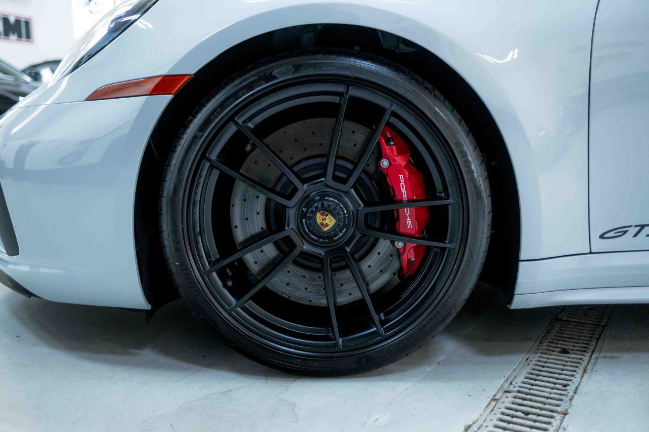 Used 2024 Porsche 911 Carrera GTS image 34