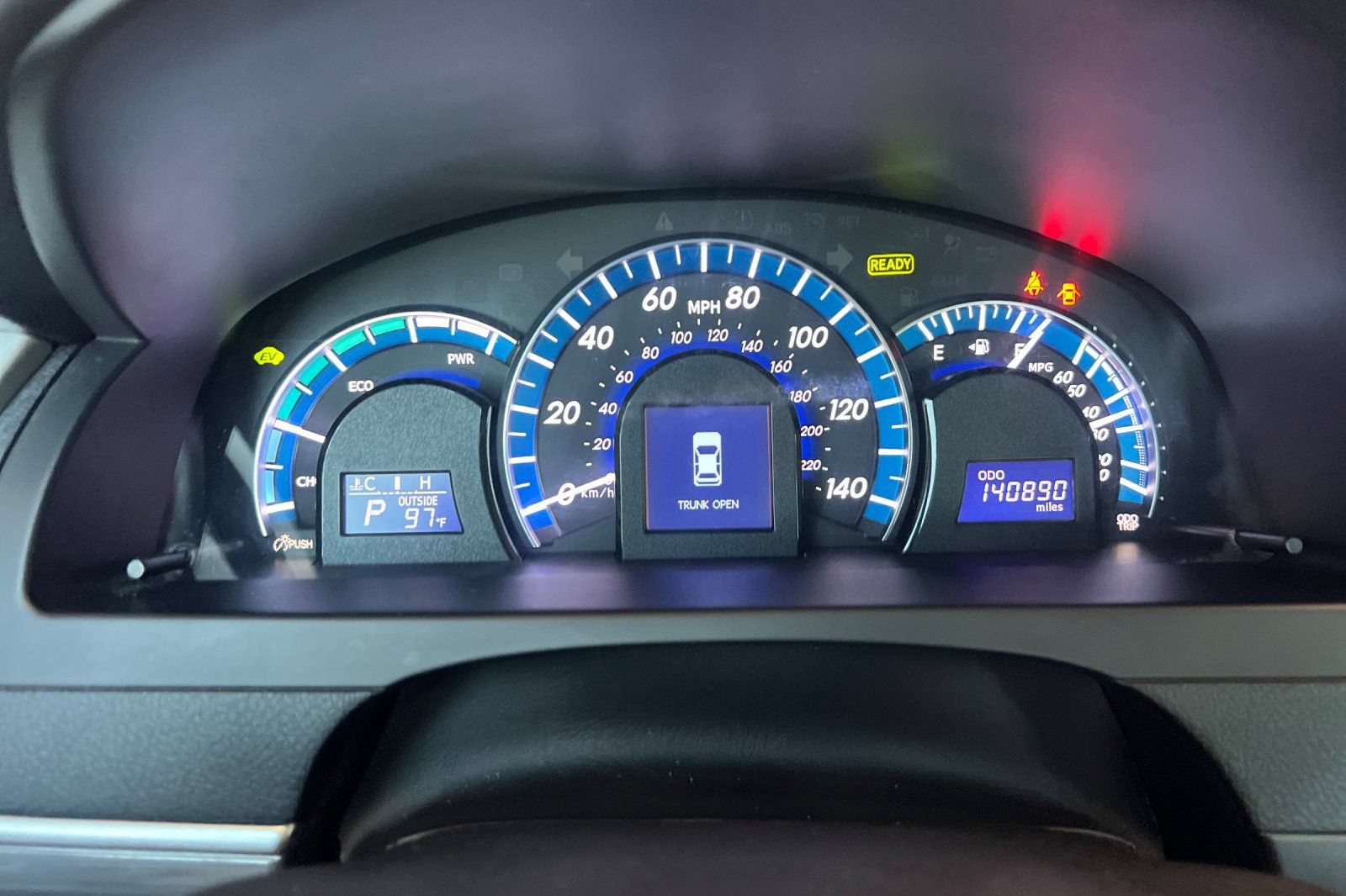 Used 2014 Toyota Camry LE FWD image 25