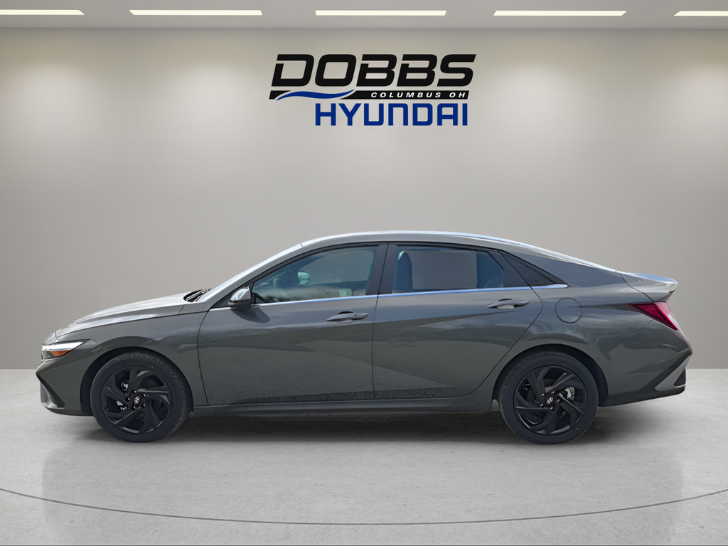 New 2026 Hyundai Elantra SEL Sport Premium FWD image 2