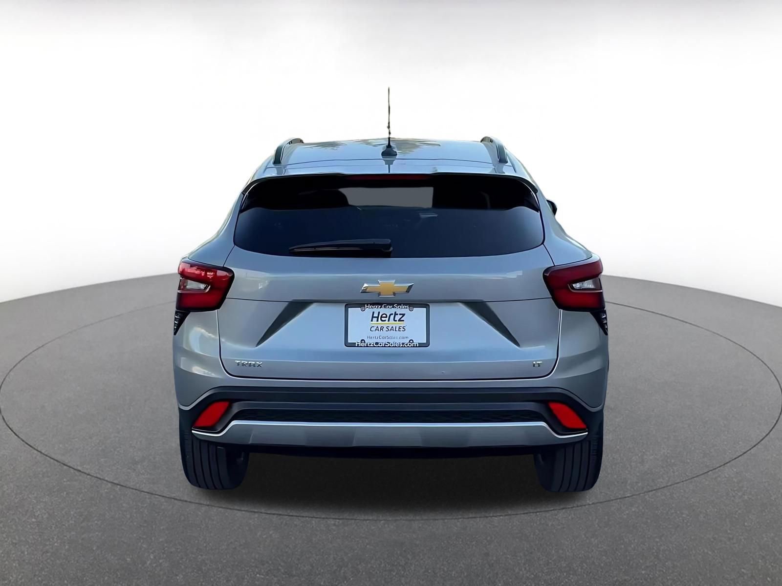 Used 2025 Chevrolet Trax LT image 12