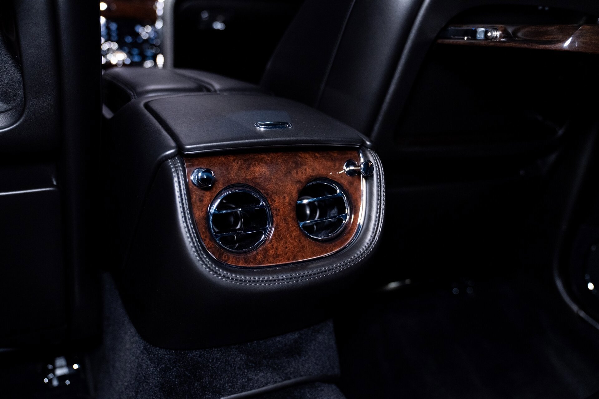 Used 2019 Bentley Mulsanne RWD image 12