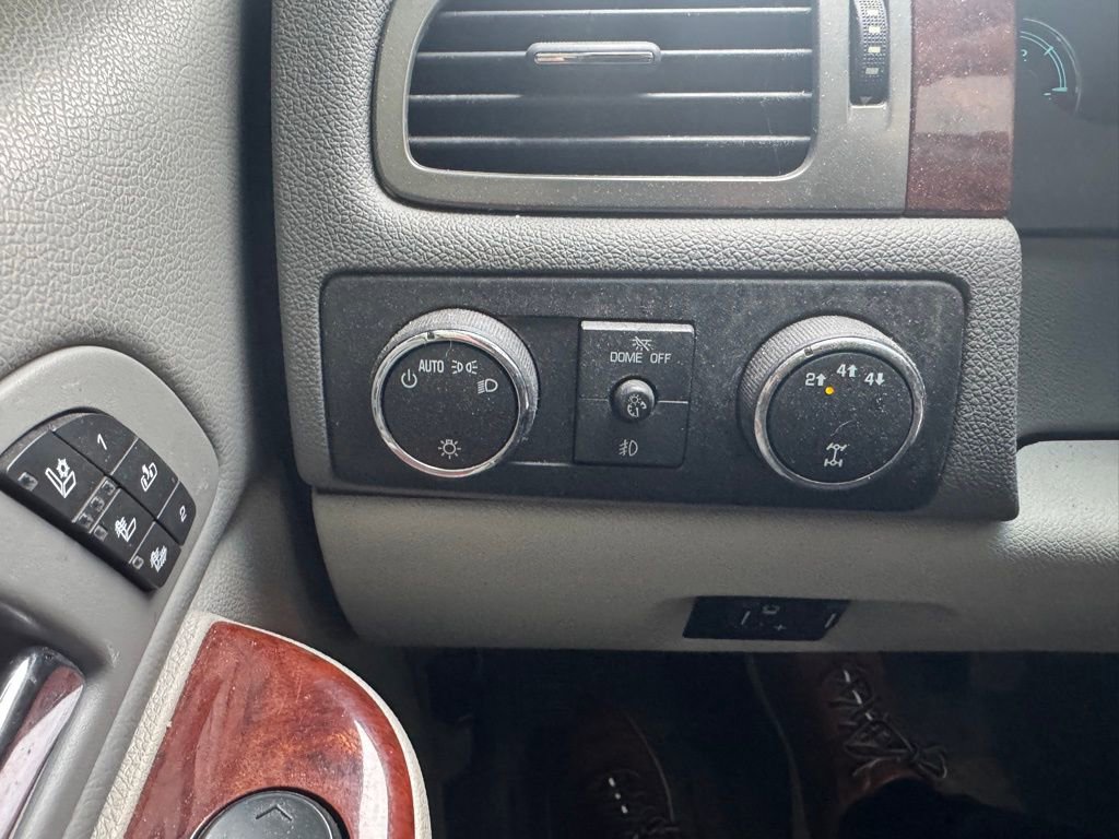 Used 2013 Chevrolet Silverado 3500 LTZ w/ LTZ Plus Package image 22