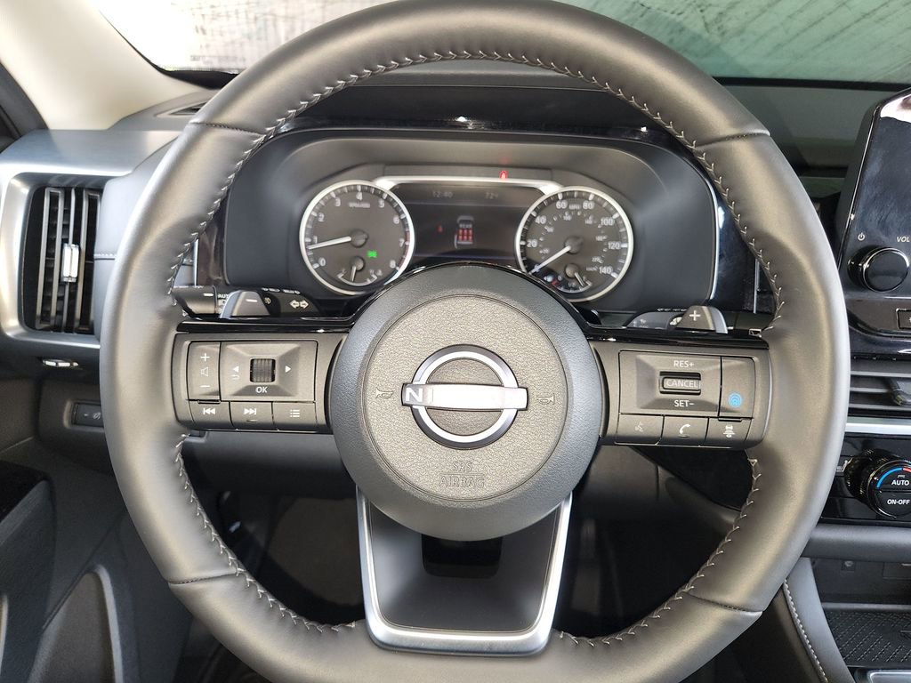 Certified 2025 Nissan Pathfinder SL image 25