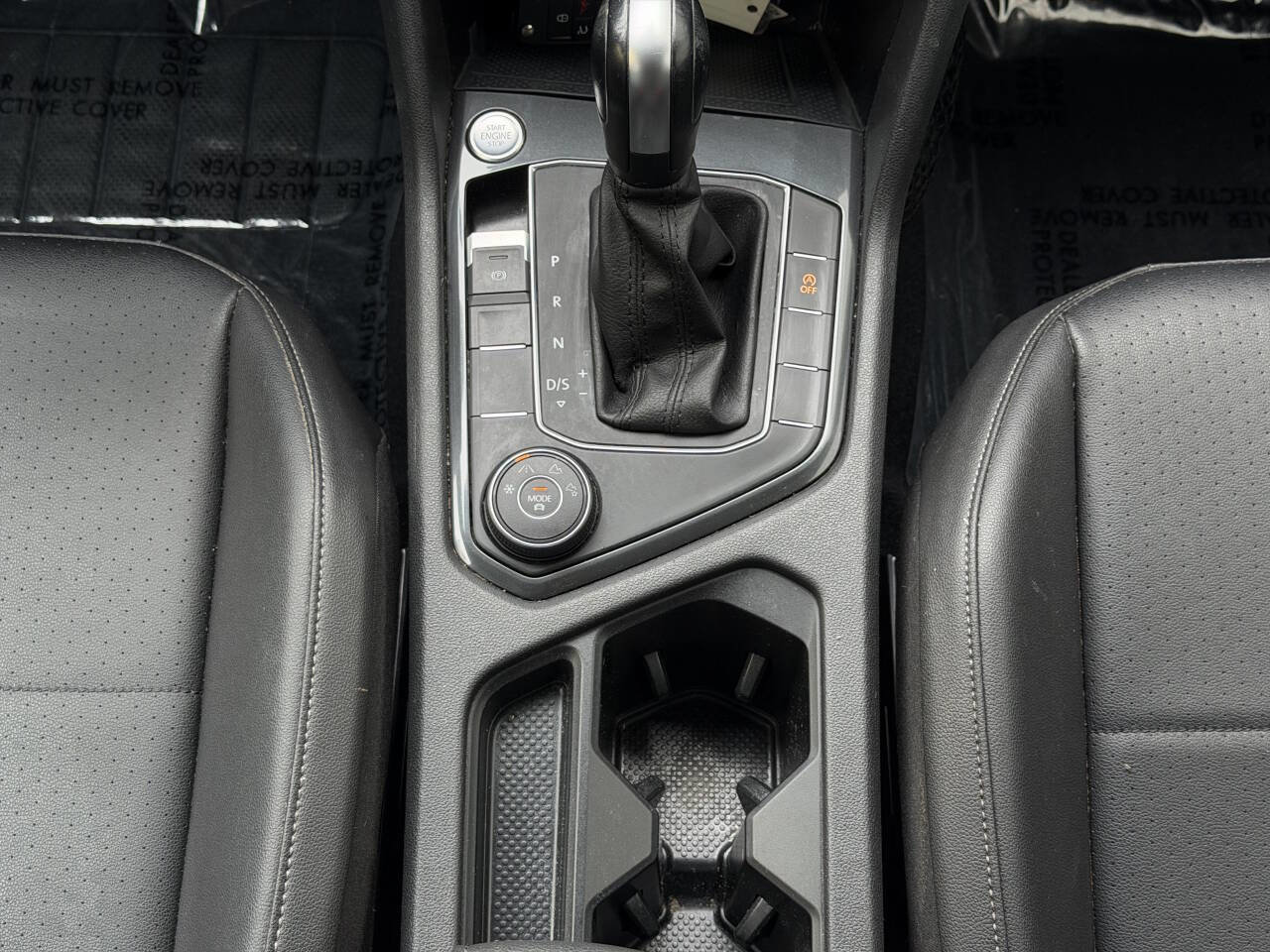 Used 2020 Volkswagen Tiguan SE AWD/4WD image 27