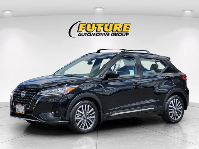 Used 2024 Nissan Kicks SR w/ SR Premium Package FWD image 5