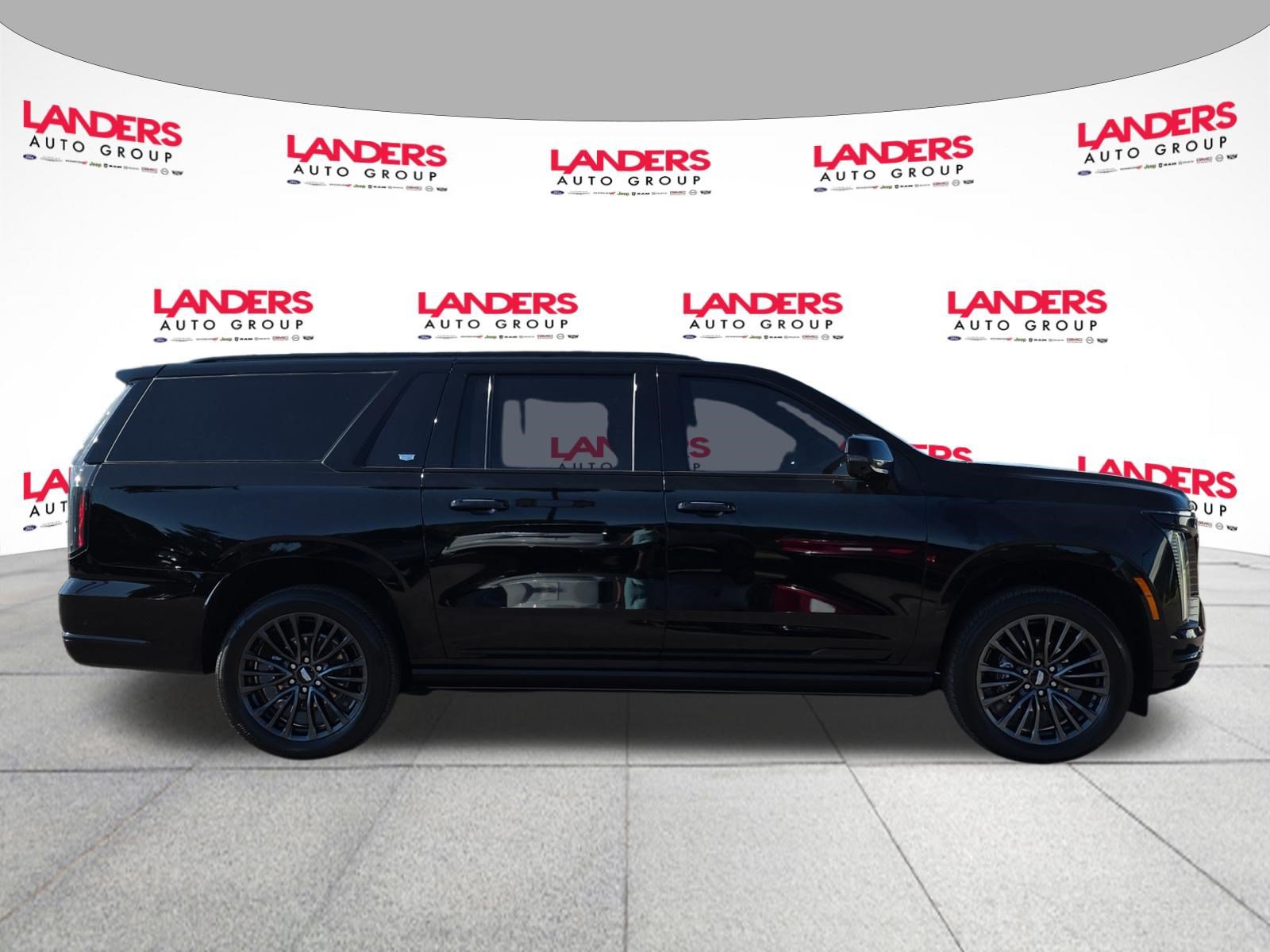 Used 2025 Cadillac Escalade ESV Sport Platinum w/ LPO, Floor Liner Package AWD/4WD image 2